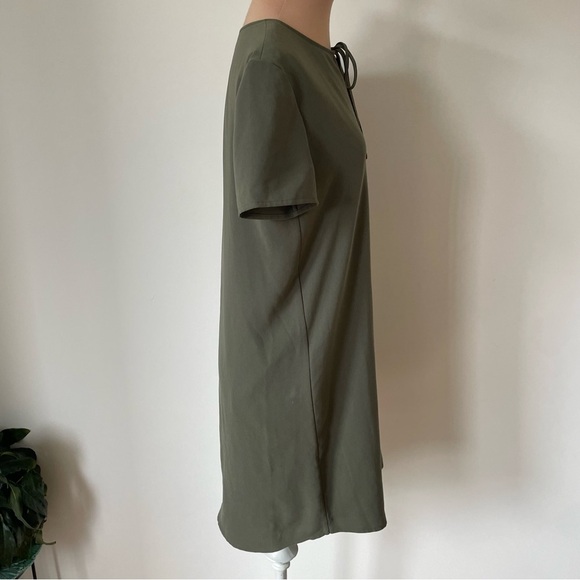 Theory Antazie Tie Front Shift Drapey Crepe Dark Military Green Tee Dress Size 0 - Picture 6 of 12